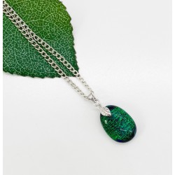 The “Deep Green” pendant